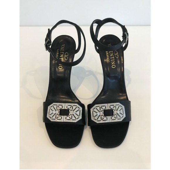 VALENTINO GARAVANI BLACK SATIN CRYSTAL ART DECO SANDALS SIZE IT 38 / US 8 - Picture 3 of 16